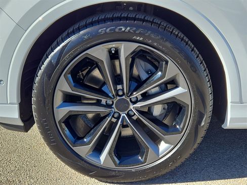 New 2026 Audi Q7 3.0T Premium Plus image 11