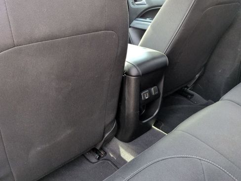 Used 2020 Chevrolet Colorado LT w/ LT Convenience Package image 18