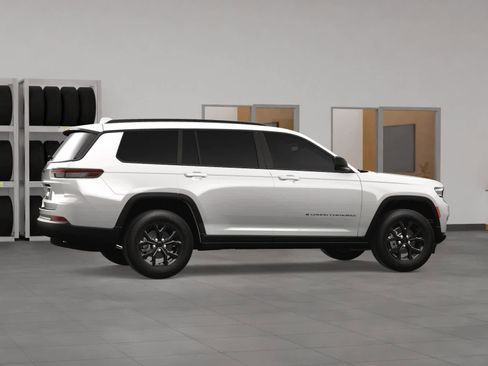 New 2025 Jeep Grand Cherokee L Altitude image 6
