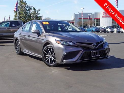 Certified 2023 Toyota Camry SE image 2
