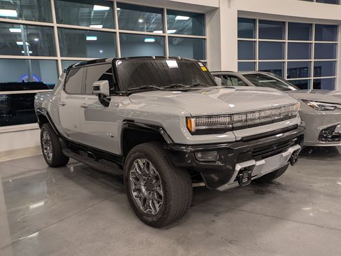 Used 2025 GMC Hummer EV 3X AWD/4WD image 1
