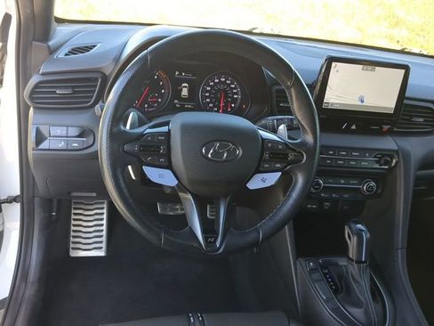 Used 2022 Hyundai Veloster N Base image 18