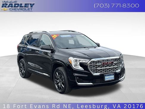 Used 2023 GMC Terrain Denali w/ Black Diamond Edition image 8