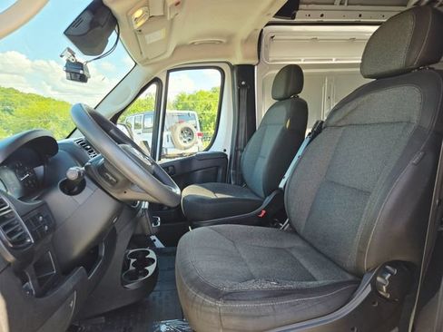 Used 2023 RAM ProMaster 2500 FWD image 17