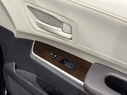 Used 2024 Toyota Sienna LE image 22