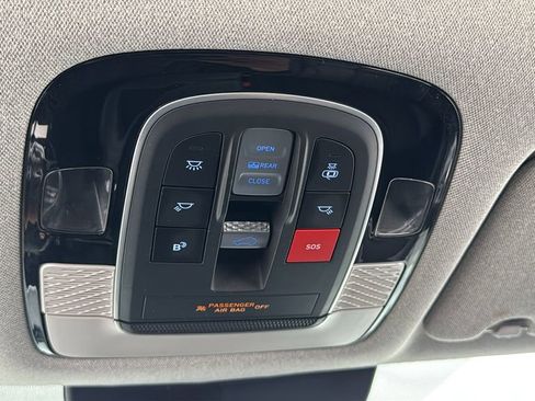 Used 2024 Hyundai Palisade Limited image 33