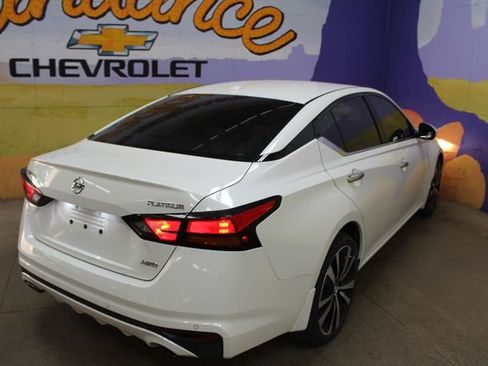 Used 2020 Nissan Altima 2.5 Platinum AWD/4WD image 8