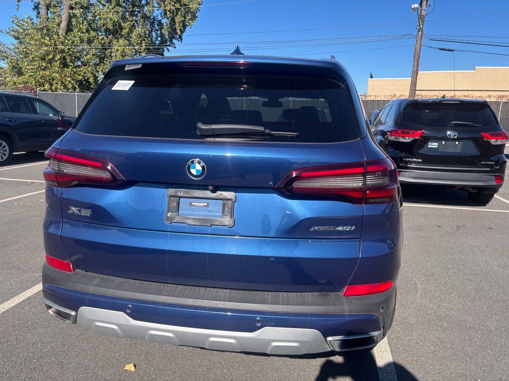 Used 2021 BMW X5 xDrive40i w/ Premium Package AWD/4WD image 4