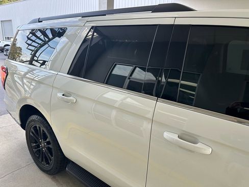 Certified 2024 Ford Expedition Max XLT image 11