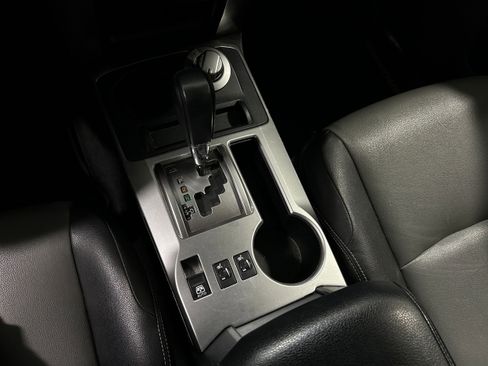 Used 2018 Toyota 4Runner SR5 Premium image 11