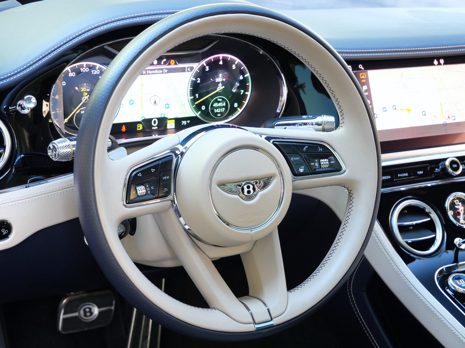 Used 2022 Bentley Continental GT AWD/4WD image 17
