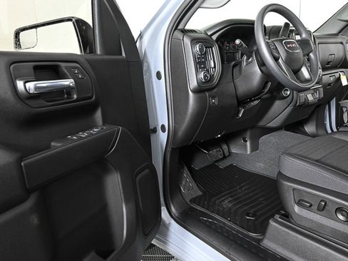 New 2025 GMC Sierra 1500 Pro w/ Graphite Edition image 7