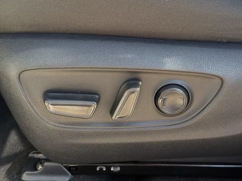 Used 2025 Toyota RAV4 XLE w/ Convenience Package AWD/4WD image 32