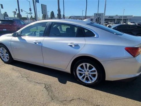 Certified 2016 Chevrolet Malibu Hybrid w/ Driver Confidence Package image 6