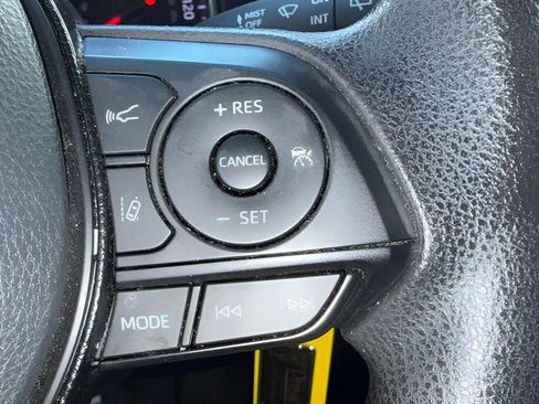 Used 2021 Toyota RAV4 LE image 43