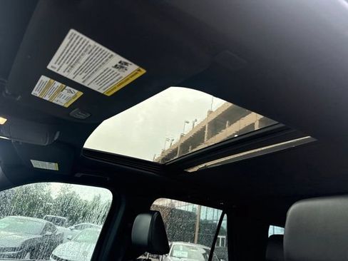 Used 2021 Ford Expedition XLT RWD image 13