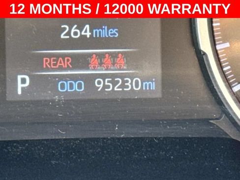 Used 2022 Toyota RAV4 LE AWD/4WD image 25