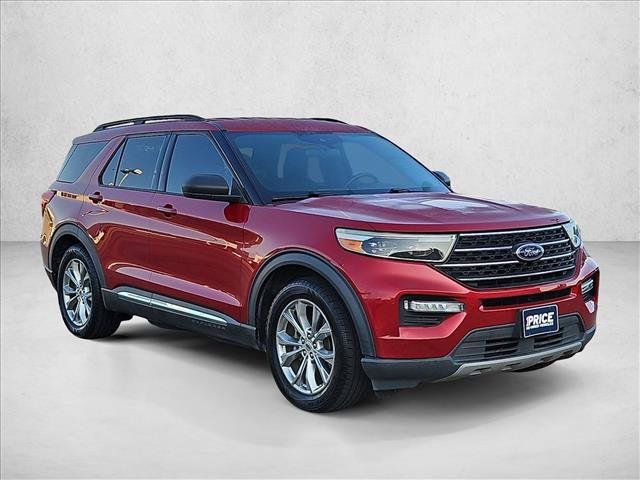 Used 2020 Ford Explorer XLT w/ Equipment Group 202A RWD image 3