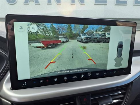 New 2025 Ford Escape SE image 11