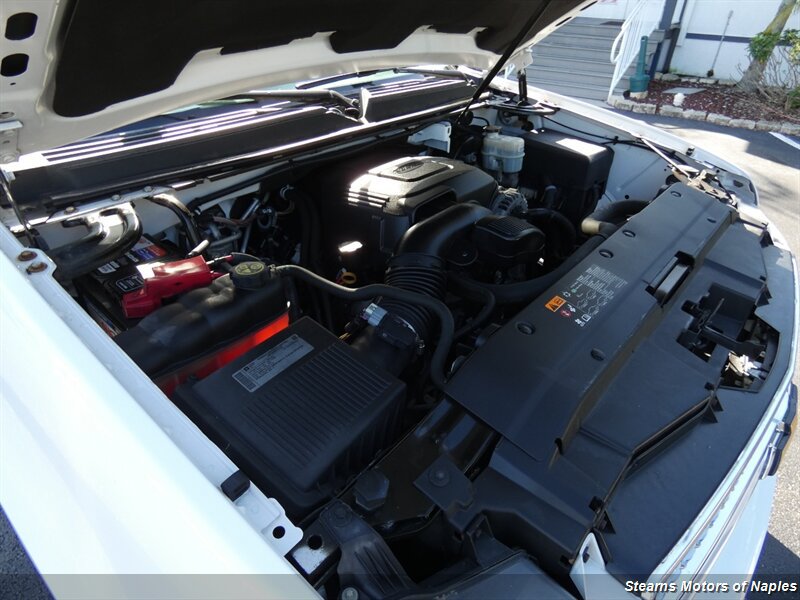 Used 2013 Chevrolet Suburban LT w/ All-Star Edition RWD image 7