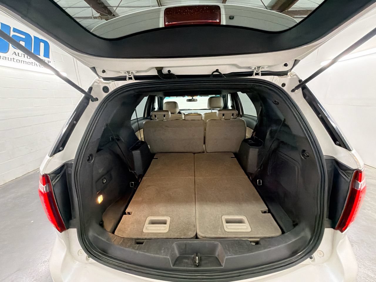 Used 2015 Ford Explorer Limited FWD image 23