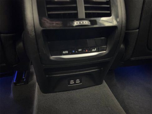 Used 2024 BMW X3 sDrive30i w/ Convenience Package image 74