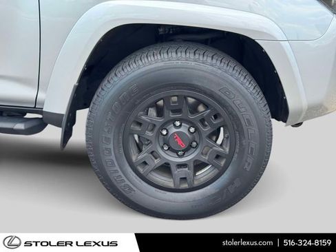 Used 2021 Toyota 4Runner SR5 Premium w/ Moonroof Package AWD/4WD image 9