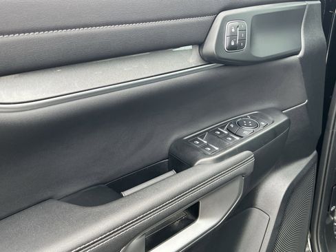 Used 2024 Ford Ranger Lariat w/ FX4 Off-Road Package image 15