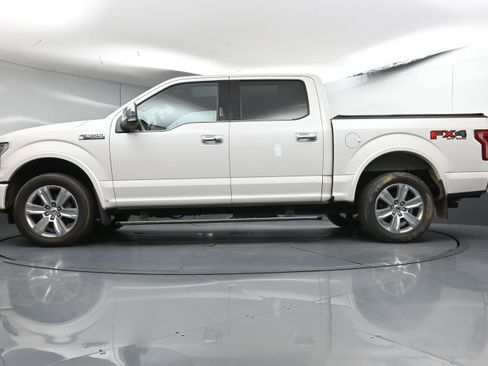 Used 2015 Ford F150 Platinum w/ Equipment Group 701A Luxury image 40