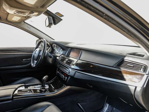 Used 2016 BMW 528i Sedan image 16