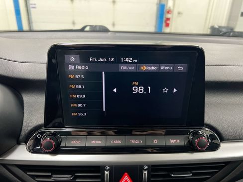 Used 2024 Kia Forte LXS FWD image 14