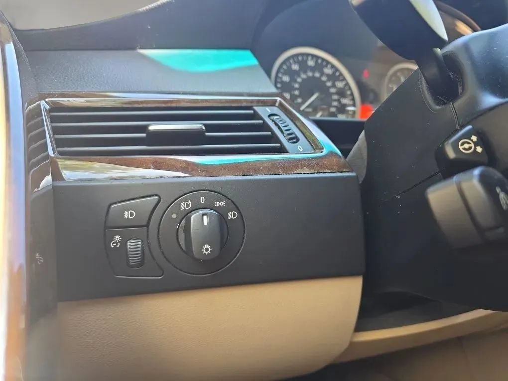 Used 2007 BMW 525i Sedan RWD image 24