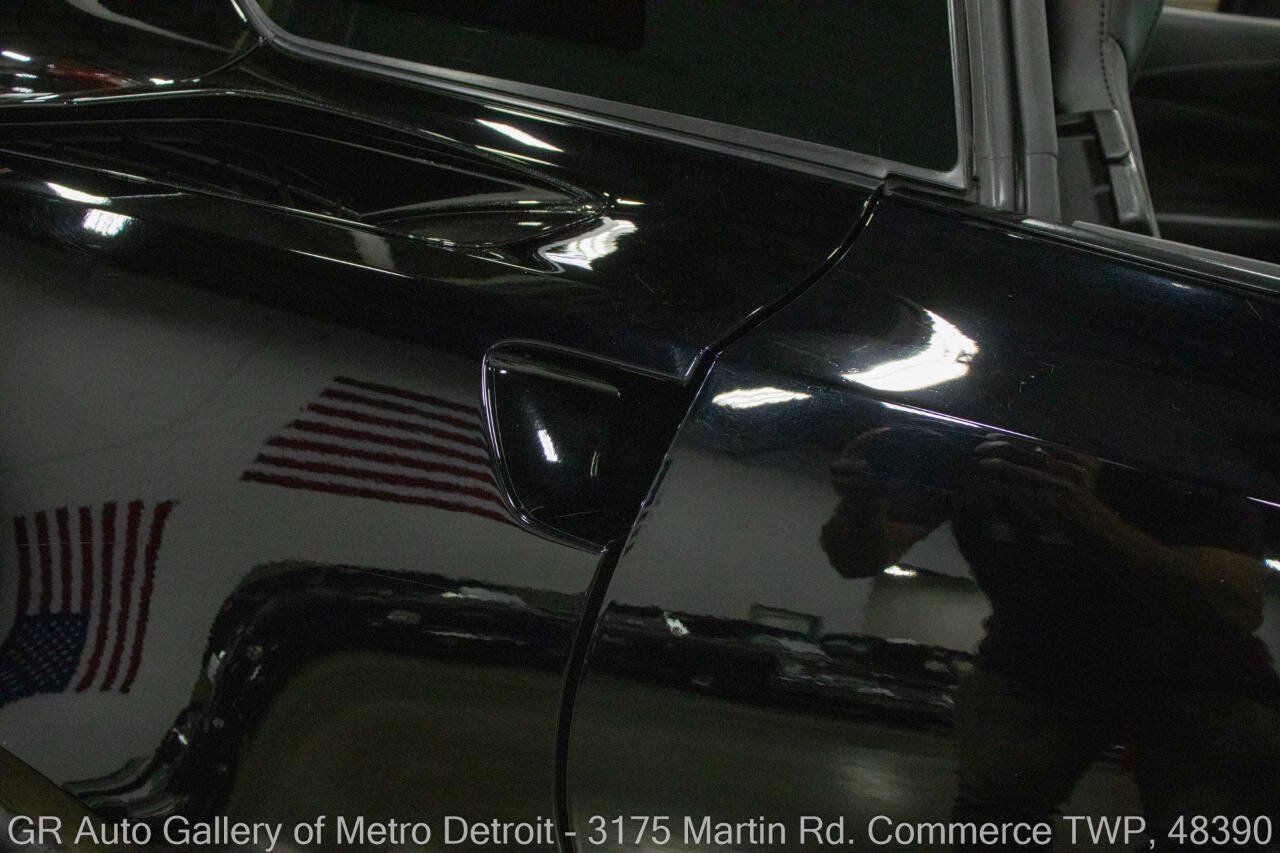 Used 2016 Chevrolet Corvette Z06 w/ 3LZ Preferred Equipment Group RWD image 33