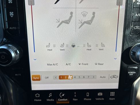 Used 2022 RAM 3500 Limited image 22