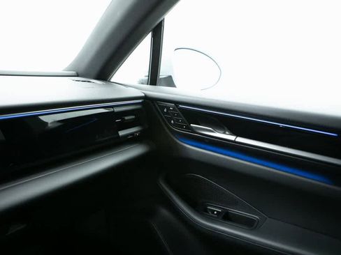 Certified 2025 Porsche Macan 4S Electric image 24