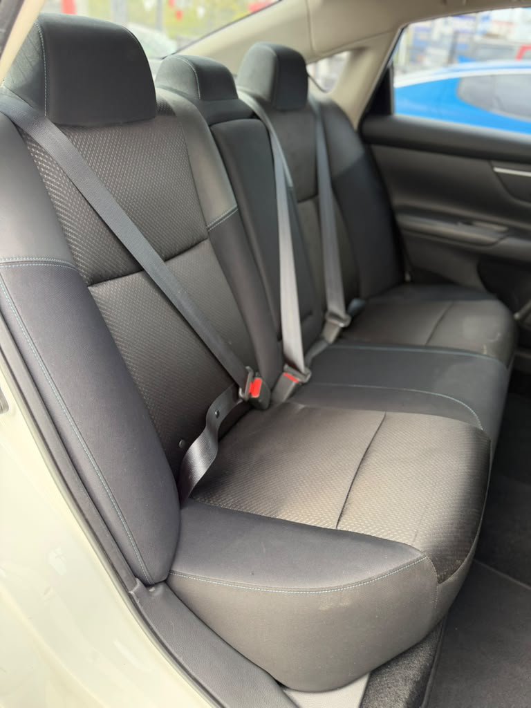 Used 2017 Nissan Altima 2.5 SR w/ Midnight Edition Package FWD image 13