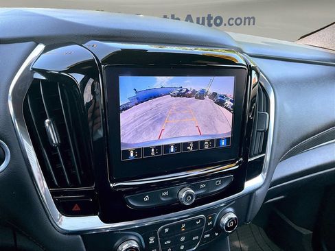 Used 2023 Chevrolet Traverse RS w/ LPO, Floor Liner Package AWD/4WD image 17