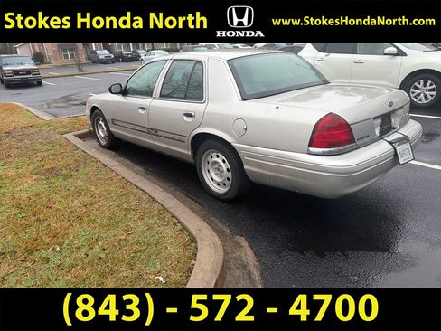 Used 2008 Ford Crown Victoria Police Interceptor image 2