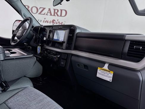 New 2026 Ford F250 XLT w/ FX4 Off-Road Package AWD/4WD image 32