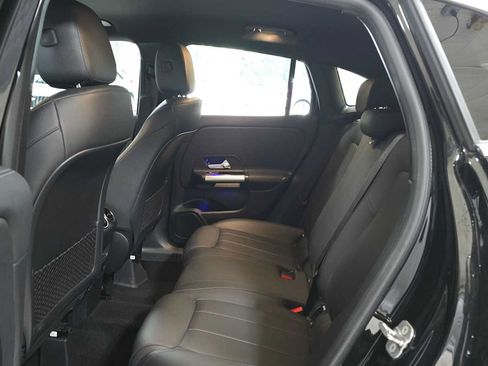 Used 2025 Mercedes-Benz GLA 250 image 16