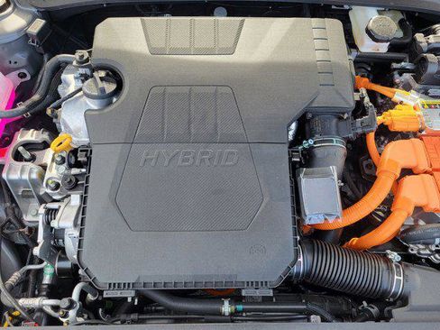 New 2025 Hyundai Elantra SEL image 33