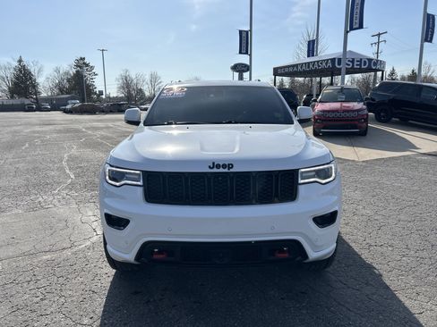 Used 2020 Jeep Grand Cherokee Overland AWD/4WD image 8