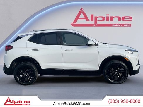 Used 2024 Buick Encore GX Sport Touring image 6