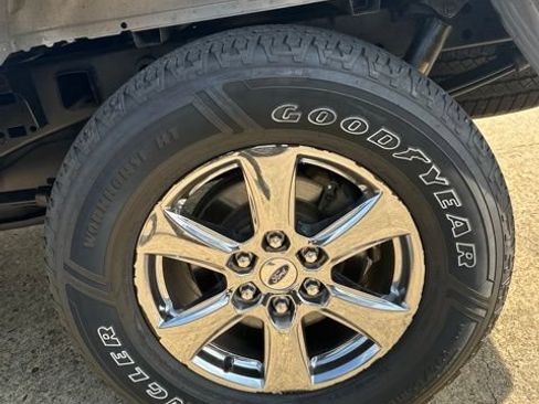 Used 2020 Ford F150 XLT w/ Equipment Group 302A Luxury AWD/4WD image 23