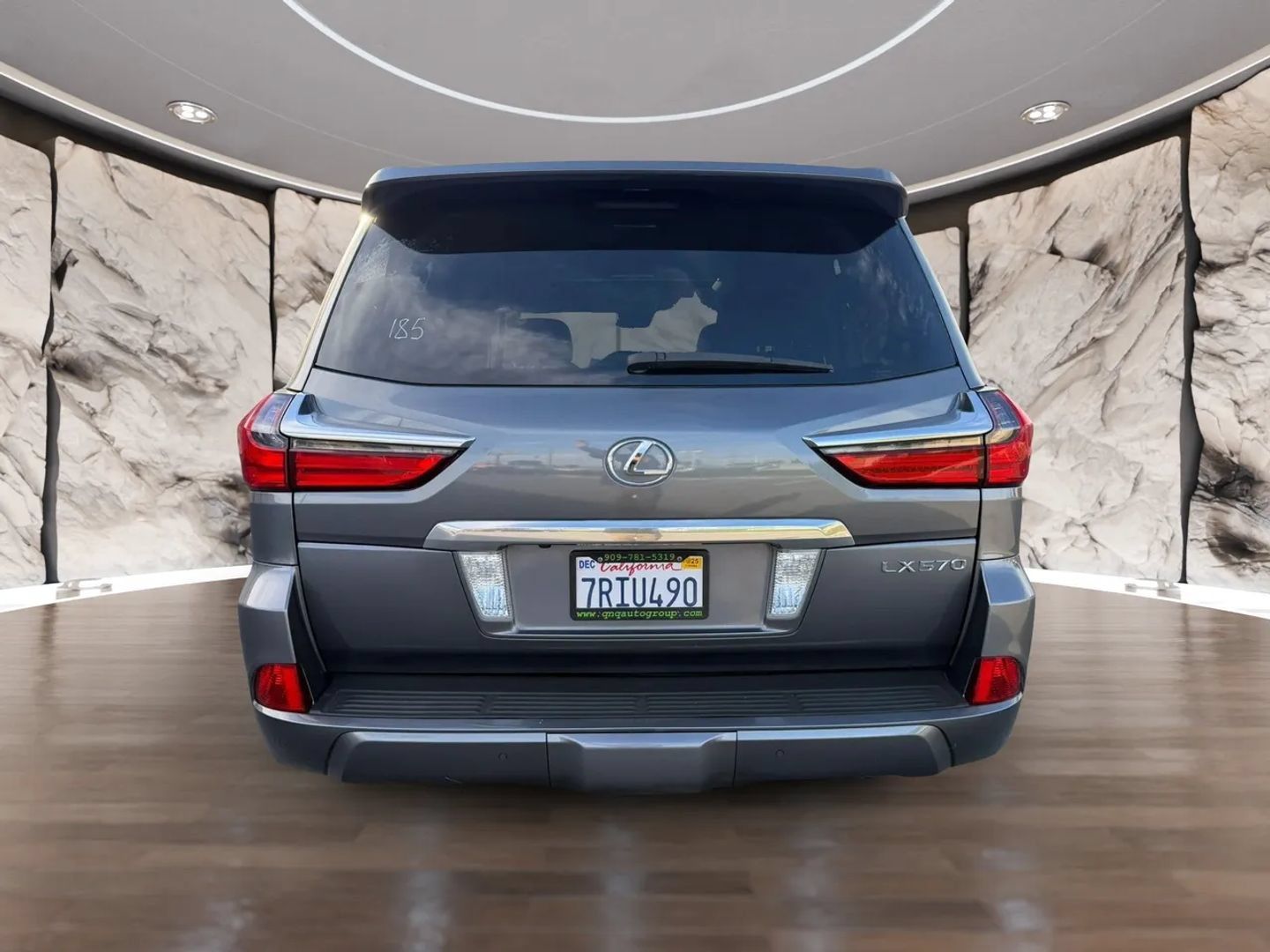 Used 2016 Lexus LX 570 4WD w/ Luxury Package image 7