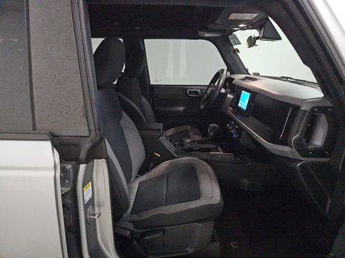 Used 2023 Ford Bronco 4-Door AWD/4WD image 14
