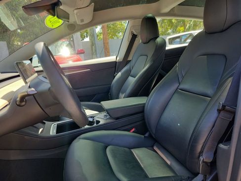 Used 2023 Tesla Model 3 Standard Range RWD image 7