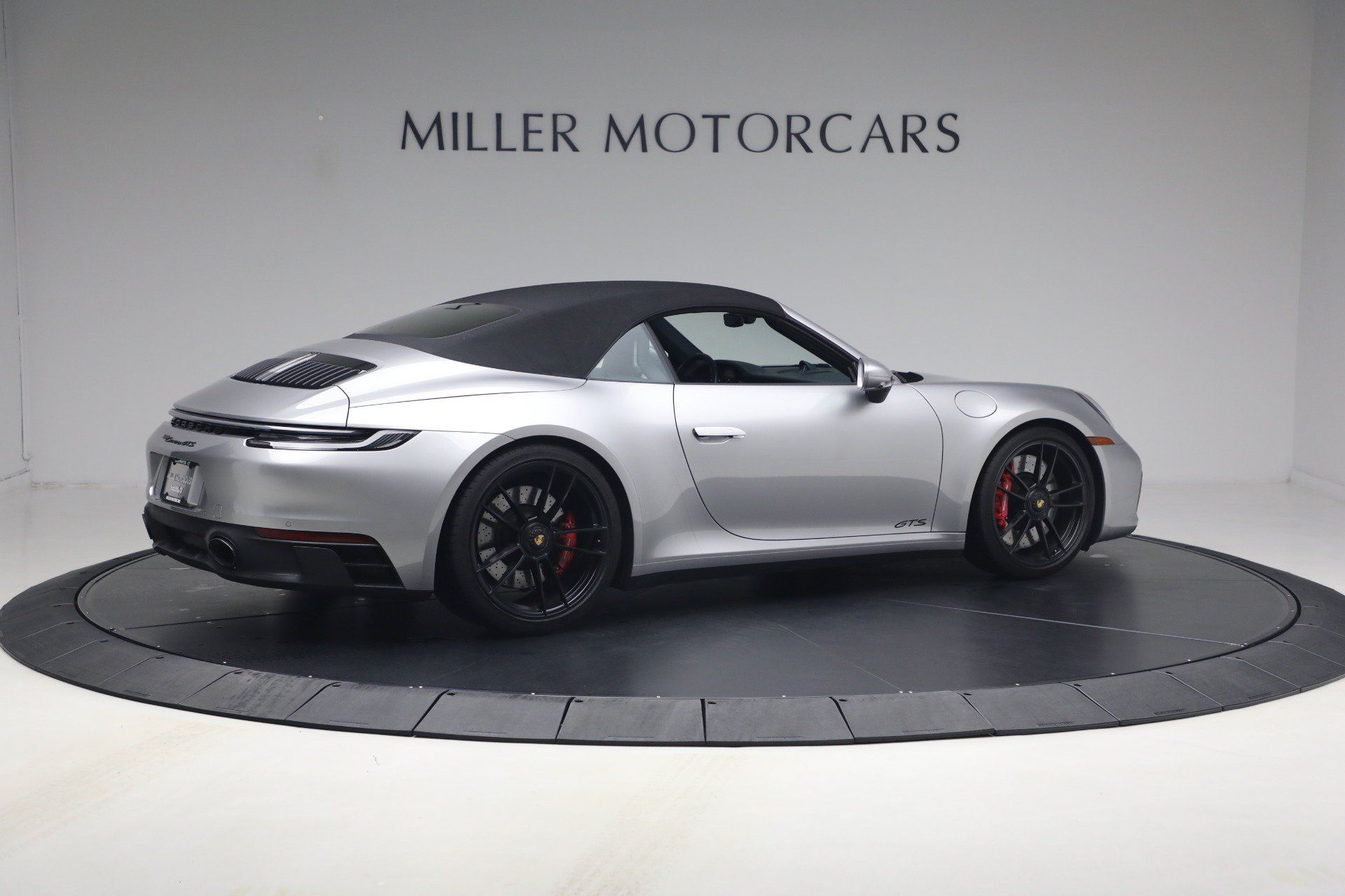 Used 2024 Porsche 911 Carrera GTS RWD image 30