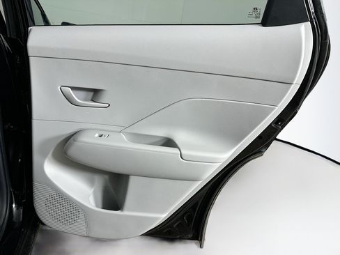 Used 2025 Hyundai Kona SEL image 28