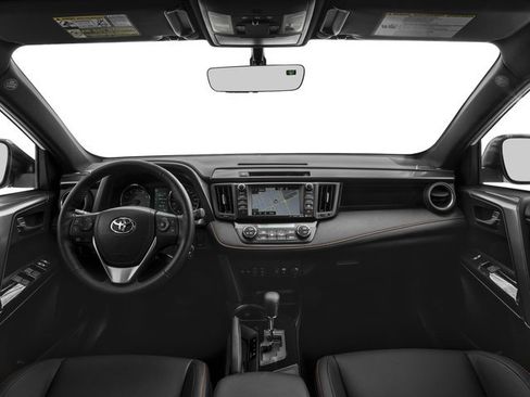 Used 2016 Toyota RAV4 SE FWD image 10